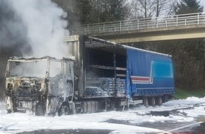 Polizeipräsidium Koblenz: POL-PPKO: LKW-Brand auf der BAB 61 zwischen AS Boppard und AS Emmelshausen, FR Süd, km 248,7