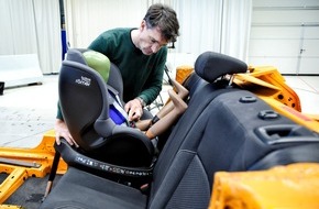 ADAC: ADAC Test: Zwei Kindersitze fallen durch / Alle anderen 27 Modelle empfehlenswert / Richtige Handhabung wichtig