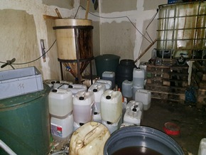 ZOLL-BB: Gemeinsame Pressemitteilung Zollfahndung deckt Drogenlabor auf