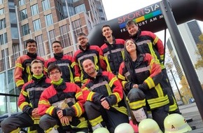 Feuerwehr Böblingen: FW Böblingen: Feuerwehr Böblingen beim Frankfurter Skyrun