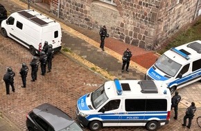 Polizeidirektion Kiel: POL-KI: 260919.2 Kiel: Polizeieinsatz anl&auml;sslich des Fu&szlig;ballspiels - Folgemeldung zu 260919.1