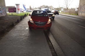 Kreispolizeibehörde Herford: POL-HF: Unfall im Kreisverkehr- Verursacherin leicht verletzt