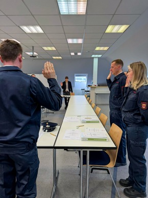 FW-MK: Neuer Grundausbildungslehrgang der Berufsfeuerwehr gestartet