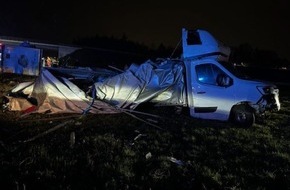 Polizeidirektion Kaiserslautern: POL-PDKL: Vollsperrung der BAB 6 nach Auffahrunfall