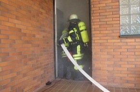 Feuerwehr der Stadt Arnsberg: FW-AR: Wennigloher Feuerwehr übt mit Einheiten aus Moers und Sundern