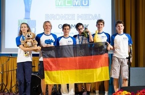 Bildung & Begabung gemeinn&uuml;tzige GmbH: Junge Mathe-Talente feiern Erfolge bei der Mitteleurop&auml;ischen Mathematik-Olympiade: Juan Rivera Chopinaud aus M&uuml;nchen gewinnt Bronze