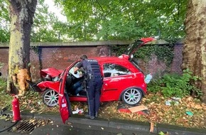 Polizei Bochum: POL-BO: Ein Schwerverletzter nach Alleinunfall: Autofahrer (41) fährt gegen Baum