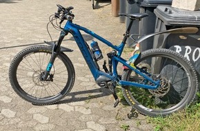 Polizei Mettmann: POL-ME: Radfahrer gegen Radfahrer - ein Schwerverletzter - Ratingen - 2207018