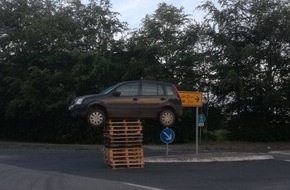 Polizeidirektion Flensburg: POL-FL: Dörpstedt: Kein Scherz -  Verkehrsgefährdung!