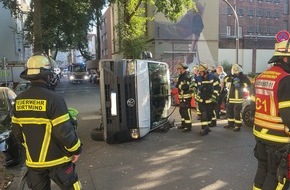 Feuerwehr Dortmund: FW-DO: Verkehrsunfall auf der Gerichtsstraße - Feuerwehr befreit Verletzten