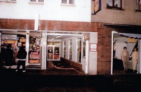 Polizeipr&auml;sidium Krefeld: POL-KR: Mord verj&auml;hrt nicht. Der Niederrhein erinnert sich. | Raubmord im Lidl: Wer t&ouml;tete Sonja K. im Jahr 1995?
