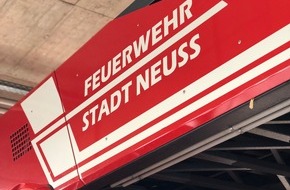 Feuerwehr Neuss: FW-NE: Brand in einer Abfalldeponie | Zwei Mitarbeiter verletzt