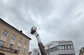 Feuerwehr Iserlohn: FW-MK: Gemeinsame Ausbildung der Feuerwehr Iserlohn mit dem Feuerwehrverband M&auml;rkischer Kreis