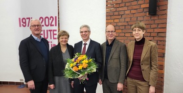 Universität Kassel: René Matzdorf als Vizepräsident der Universität Kassel wiedergewählt