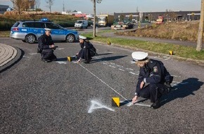 Polizei Rhein-Erft-Kreis: POL-REK: Verkehrsunfall nach Ampelabschaltung - Hürth