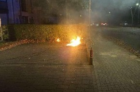Polizeiinspektion Stade: POL-STD: Traktorfahrer und andere Zeugen für Unfall im Alten Land gesucht, Firmenfahrzeug in Ahlerstedt-Bokel aufgebrochen und Werkzeug entwendet, Brandstiftung an zwei Baustellentoiletten in Buxtehude