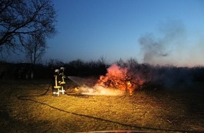 Freiwillige Feuerwehr Werne: FW-WRN: Gemeldeter Flächenbrand in den Lippewiesen