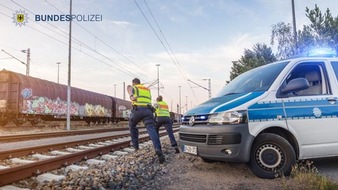 Bundespolizeidirektion München: Bundespolizeidirektion München: Personen im Gleisbereich