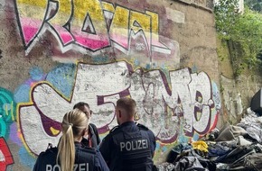 Polizei Düsseldorf: POL-D: Stadtmitte - Sicherheit im Bahnhofsumfeld - Schwerpunkteinsatz in der Drogenszene - Mehrere Betäubungsmitteldelikte - Hilfsangebote vermittelt