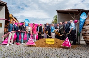 Deutsche Telekom AG: Spatenstich: Hochmodernes Glasfasernetz für die Verwaltungsgemeinschaft Mainburg in Attenhofen, Aiglsbach, Volkenschwand und Elsendorf