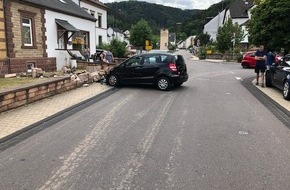 Polizeidirektion Trier: POL-PDTR: schwerer Verkehrsunfall in Kordel