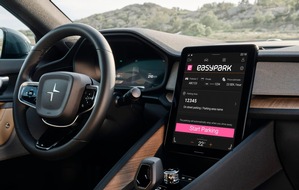 EasyPark: EasyPark im Polestar 2: Integrierte App automatisiert den Parkvorgang