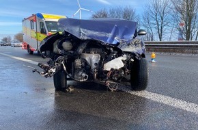 Verkehrsdirektion Mainz: POL-VDMZ: Wörrstadt: Verkehrsunfall mit verletzter Person, Raser beteiligt, Zeugensuche