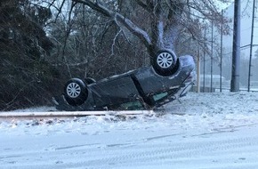 Polizeipräsidium Westpfalz: POL-PPWP: Schnee und Eis behindern Verkehr - Unfälle in der Westpfalz
