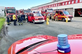 Verband der Feuerwehren im Kreis Paderborn: FW-PB: 350 Feuerwehrleute aus Ostwestfalen im Hilfseinsatz im Hochwassergebiet