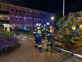 FW-AUR: Ernstfall mit forderndem &Uuml;bungsszenario trainiert