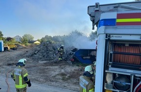 Freiwillige Feuerwehr Lage: FW Lage: Feuer 1 / Containerbrand - 24.06.24 - 6:34 Uhr