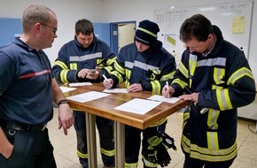 Verband der Feuerwehren im Kreis Paderborn: FW-PB: Rekordbeteiligung bei der Nachtwanderung der Jugendfeuerwehren