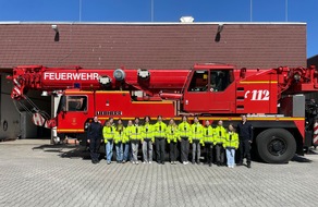 FW-M: Girlsday bei der Feuerwehr München (Stadtgebiet)