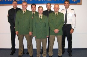 Polizeiinspektion Nienburg / Schaumburg: POL-NI: Neue Polizisten und Beförderungen bei der Polizei Nienburg/Schaumburg - Bilder im Download -