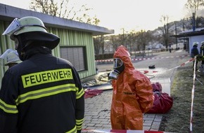 Kreisfeuerwehrverband Calw e.V.: KFV-CW: Chlorgasalarm im Badepark Nagold - Keine verletzten Personen