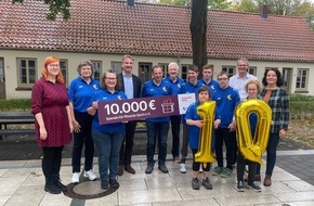 Hanseatic Bank: Hanseatic Bank feiert 10 Jahre Unterstützung für Phoenix Sport und spendet 10.000 Euro