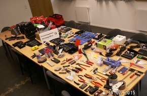 Polizeipräsidium Mittelfranken: POL-MFR: (354) Werkzeuge gestohlen und verkauft