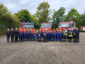 FW Beverungen: 24 Stunden im Einsatz / Berufsfeuerwehrtag der Jugendfeuerwehren Beverungen, Dalhausen und Herstelle
