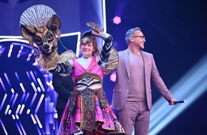 ProSieben: "Ein Kunstwerk". Katja Ebstein ist DAS OKAPI / "The Masked Singer" wird erfolgreichste Show am Samstagabend