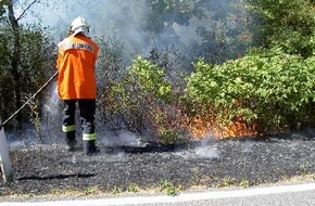 Landesfeuerwehrverband Schleswig-Holstein: FW-LFVSH: Feuerwehr warnt: Gefahr von Wald- und Flächenbränden steigt!