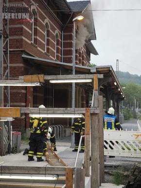 FW-MK: Zimmerbrand im Bahnhof Letmathe