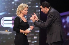 SAT.1: Bastian Pastewka: "Annette Frier und ich haben uns nichts zu erzählen!" - in der neuen Folge von "PASTEWKA" am 1. April 2011 in SAT.1 (mit Bild)