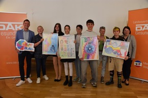 „bunt statt blau“: Schüler aus Hagenow gewinnen DAK-Plakatwettbewerb in Mecklenburg-Vorpommern