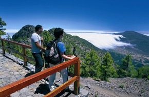 alltours flugreisen gmbh: Über Stock, Stein und Vulkane: alltours schnürt Wanderpakete für den Herbst / Wander-Eldorado La Palma bietet Tourenprogramme für jeden Schwierigkeitsgrad (BILD)