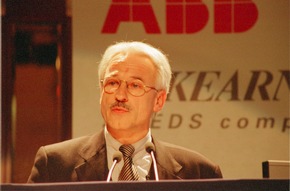 8. Handelsblatt Jahrestagung Energiewirtschaft 2001 in Berlin / Teil 1 von Teil 2