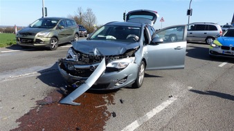 Polizei Düren: POL-DN: Vier Verletzte nach Unfall auf Kreuzung