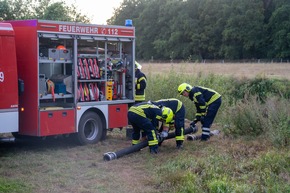 FW Flotwedel: Brennende Jagdhütte in Offensen - Löschzug Wienhausen probt den Ernstfall