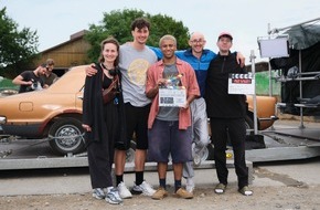 SWR - S&uuml;dwestrundfunk: Dreharbeiten zum Deb&uuml;tfilm "Glitzer im Gesicht"