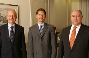 Wegelin & Co. Privatbankiers: Wegelin & Co. Privatbankiers nehmen in Basel ihre Geschäftstätigkeit auf