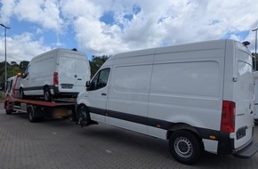 Polizeiinspektion Rotenburg: POL-ROW: ++ Polizei stoppt gefährliche Fahrt: Mit 1,3 Promille und 40-Tonner auf der Autobahn ++ Gefährliches Abschleppmanöver in Richtung Frankreich ++